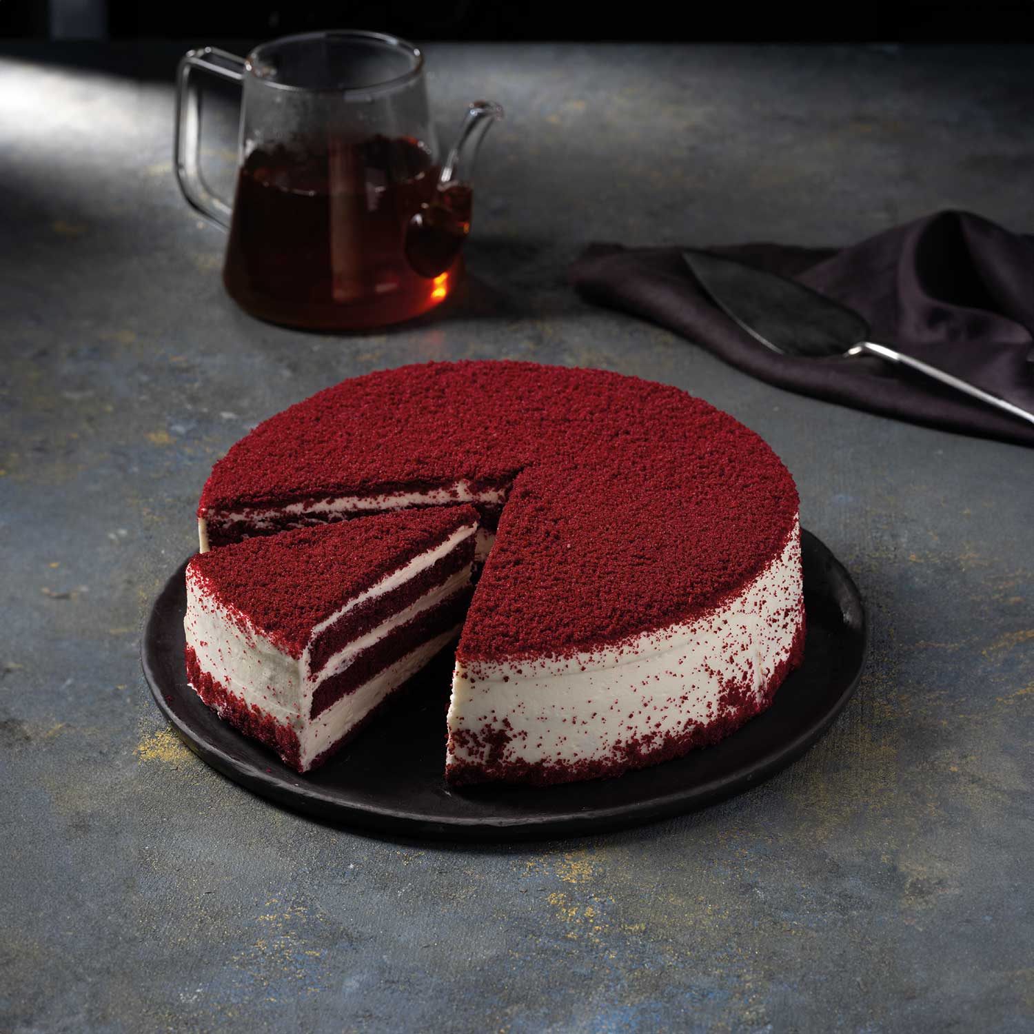 Moda Cake, Red Velvet, Pre-Sliced (9"), 12pcs x 110g = 2.9lbs (1320g) - Image 3