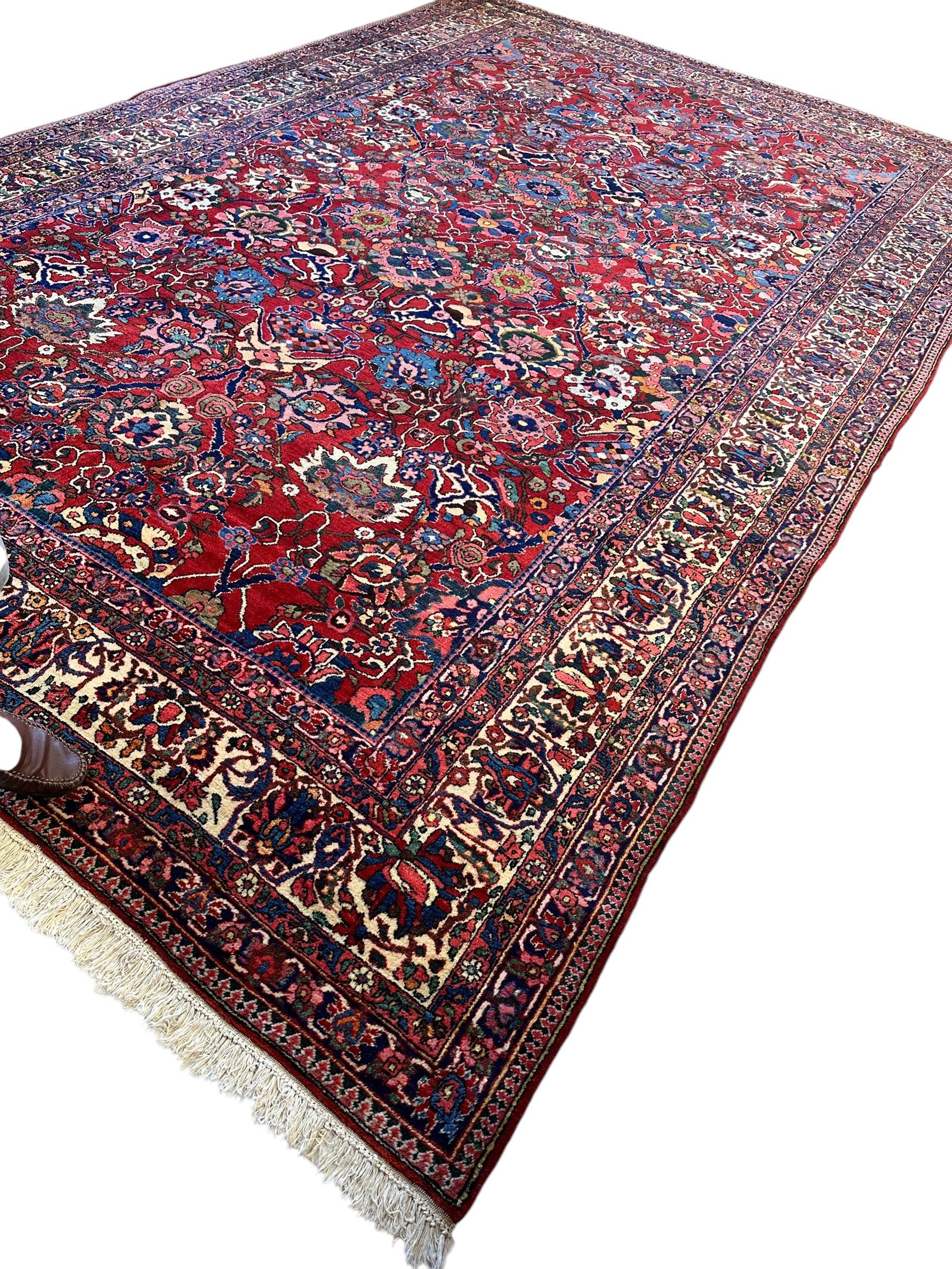 Antique Persian Bakhtiari Rug – Timeless Masterpiece 8'6" x 13'2" - Image 4