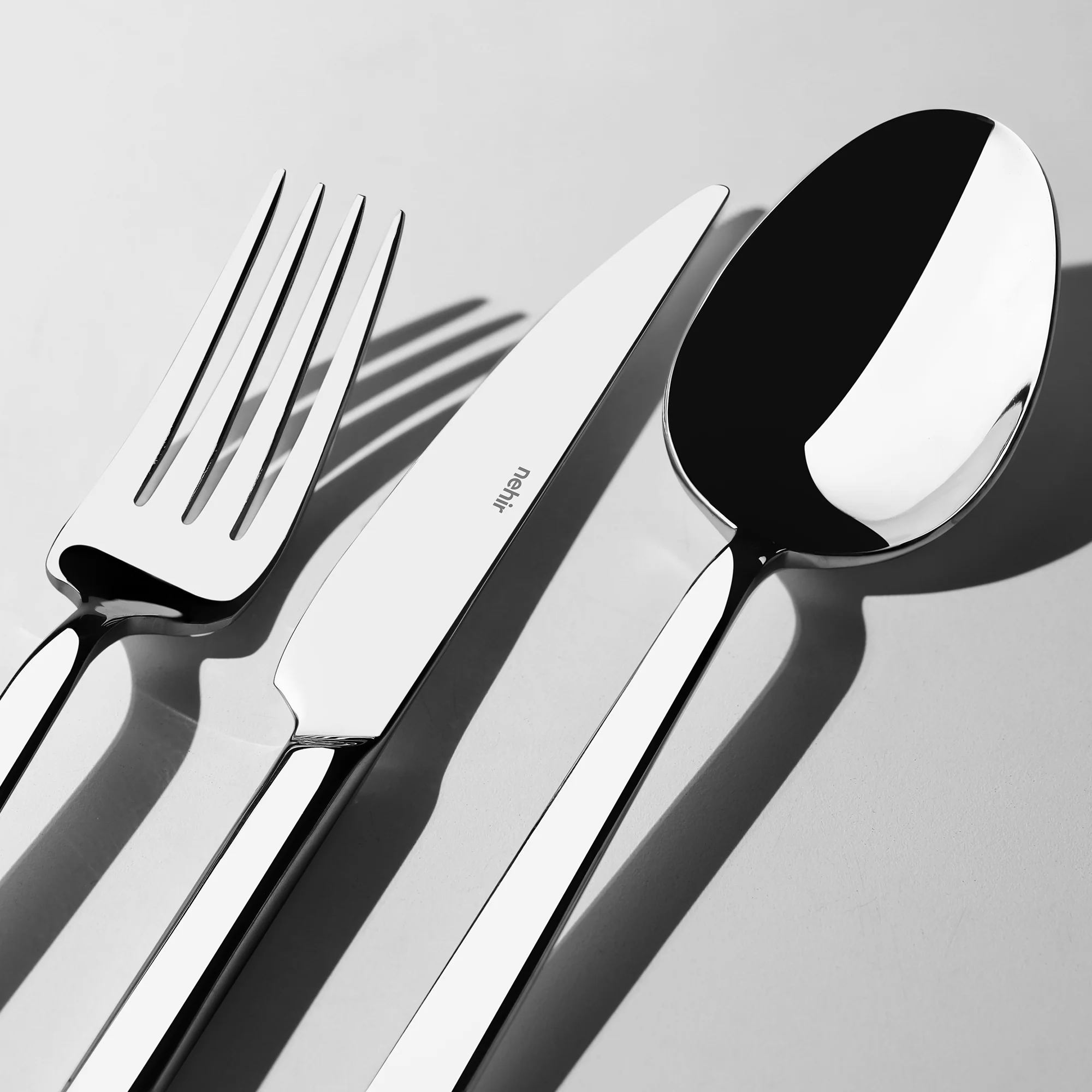 Dalyan 16-Piece Cutlery Set - Image 4